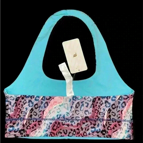 NWT Fabletics Harlow Halter Reversible Sports Bra Size XL - Picture 2 of 3